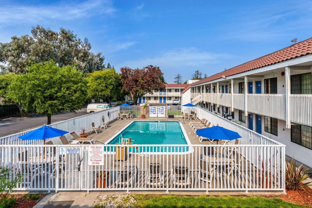 Motel 6-Petaluma, Ca Экстерьер фото