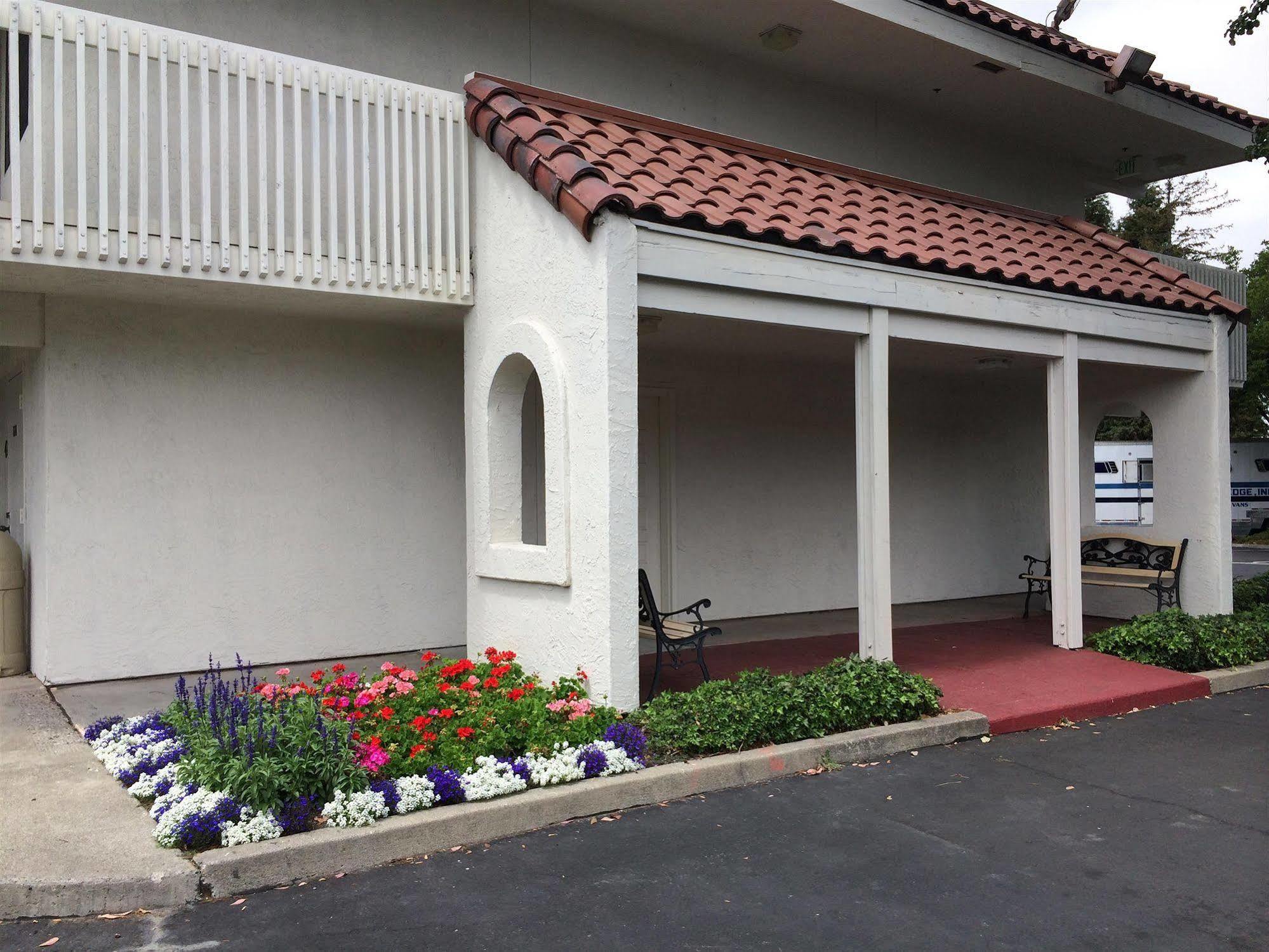 Motel 6-Petaluma, Ca Экстерьер фото